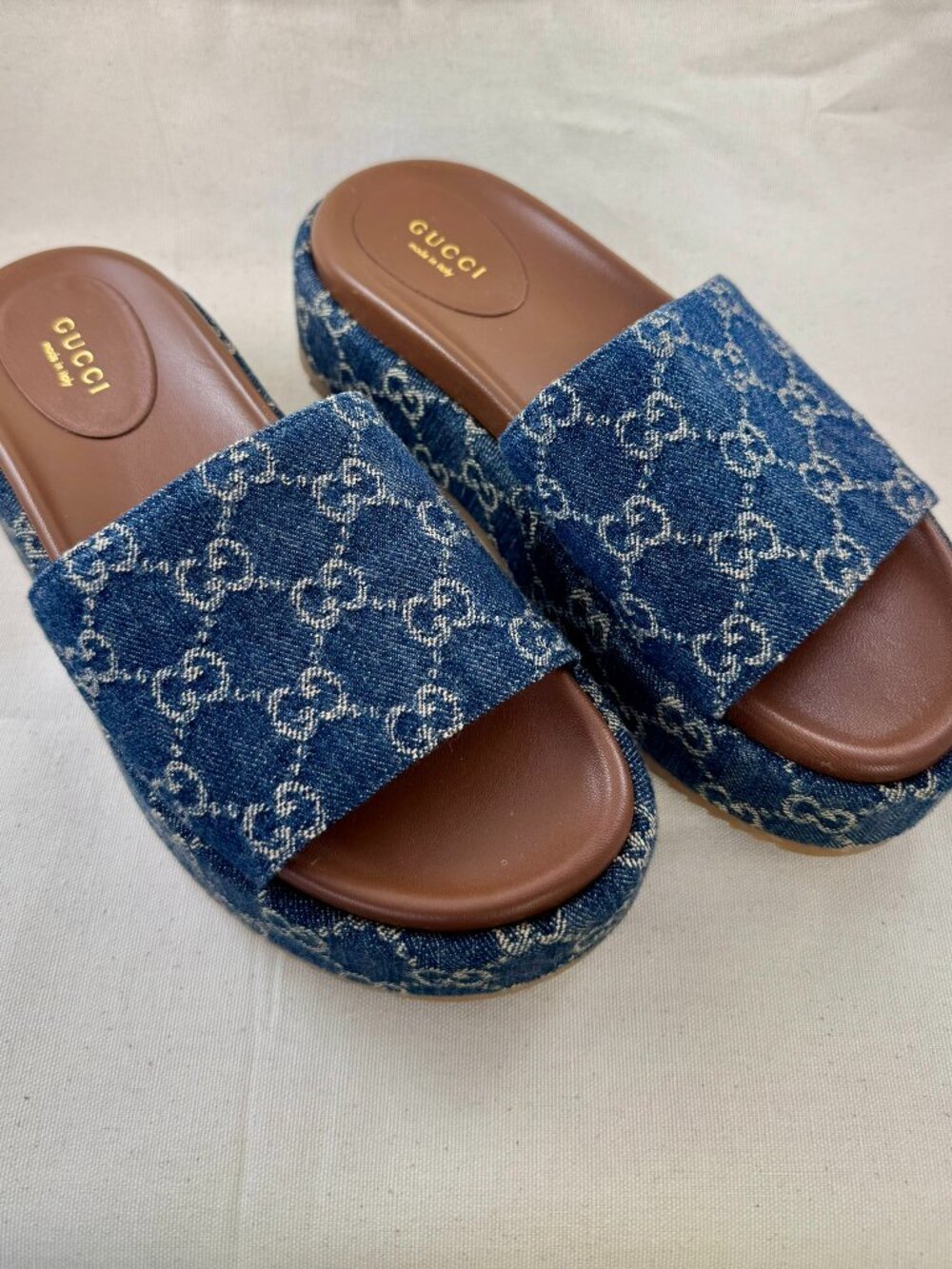 Authentic Gucci Angelina GG Logo Platform Slide Sandal